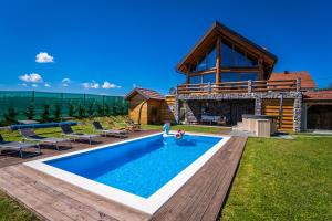 Log home Mountain Mama - 4hvězdičkové hotely ve městě Ravna Gora