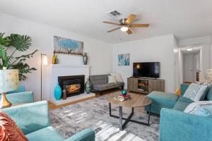 Trinity Escape Entire home near Lodi Lake