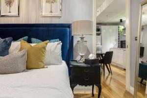 VAQUAY Mon Tresor In Melbourne CBD