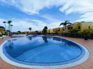 Luxury House with sea view, hottub & pool - Meloneras