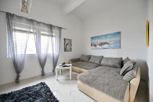 Apartment Ražanac Nikola 2 - 2hvězdičkové hotely ve městě Ražanac