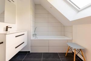 Appartements Appartement Duplex vue lac et montagne a Talloires : photos des chambres