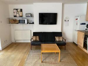 Spacious and light West London basement flat