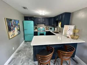 Stylish Bungalow Near Dining, Parks & Entertainment - 橘园