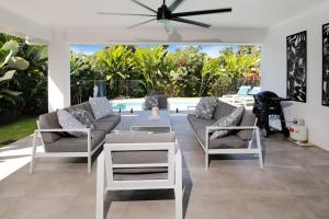 Seaside heated pool 3 bedroom