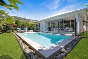 Seaside heated pool 3 bedroom