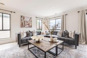 VAQUAY Provence In South Morang