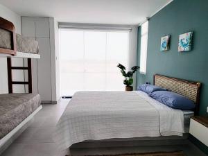 Hermosa casa frente al mar con piscina