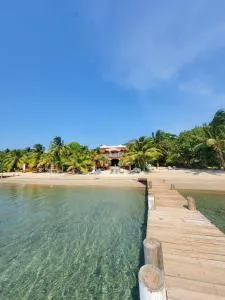 Ocean Pearl Boutique Hotel - Roatan