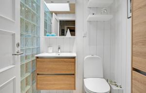 3 Bedroom Awesome Home In Glesborg