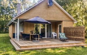 Three-Bedroom Holiday Home In Humble