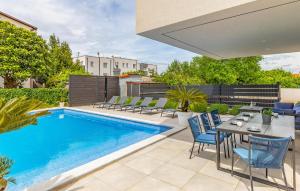 Nice Home In Pula With Kitchen