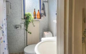 Stunning Home In Leksand With Kitchen