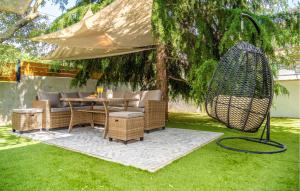 3 Bedroom Beautiful Home In Zadar 