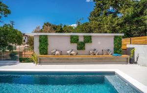 3 Bedroom Beautiful Home In Zadar