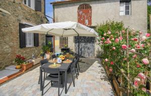 Awesome Home In Valpromaro With Wifi