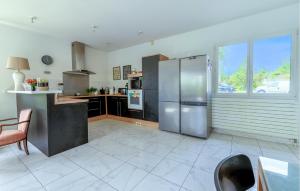 3 Bedroom Gorgeous Home In Garrigues