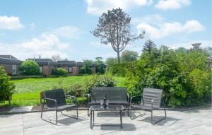 2 Bedroom Cozy Home In Noordwijkerhout