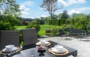 2 Bedroom Cozy Home In Noordwijkerhout
