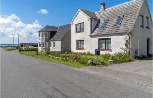 3 Bedroom Awesome Home In Fejø - Østerby