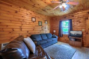 Blue Rose Cabins - Pine Ridge Cabin