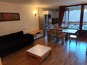 Appartements Appartement cosy avec WiFi, parking et animaux admis a Brides-les-Bains - FR-1-512-9 : photos des chambres