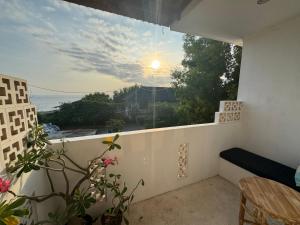 Căn Hộ Có Tầm Nhìn Và Ban Công (Apartment with View and Balcony)