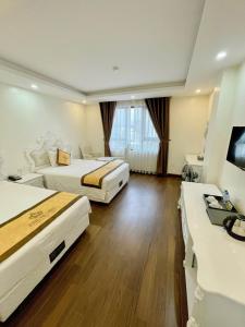 Khách sạn 3 sao Trung tâm Bãi Cháy