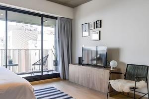 Enjoy VallanHost @ Soler Art Studios -72