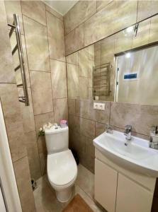 Здаються в оренду подобово АПАРТАМЕНТИ ZONEofCOMFORT-1 Поруч з центром міста, затишні та комфортні для проживання, як вдома