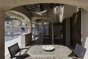 Casa Mia by Halldis