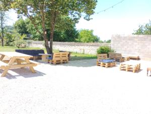 Hotels Coliwork Le Saint Romain : Villa