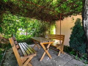 Apartment in Rogoznica near Miline Beach