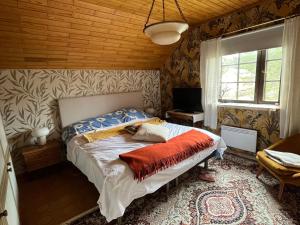 Viehättävä talo Mäntässä.