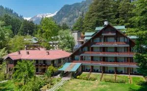 Bedzzz Xclusiv Baikunth, Manali By Leisure Hotels - 650 meters from Hidimba Devi Temple - Bashist