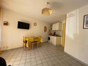 Sol-y-Days Mathilde, Agréable appartement en rez-de-jardin avec parking et un accès direct à la plage