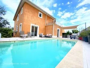 Côté sud - spacieuse et lumineuse villa - Viols en Laval