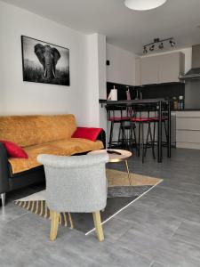 Maisons de vacances petit logement Crecy la chapelle : Maison 2 Chambres