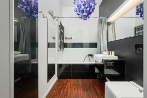 Przytulny Apartament z Parkingiem Partynice we Wrocławiu by Noclegi Renters