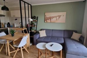 Appartements La Mesange, vue montagnes a deux pas du lac : photos des chambres