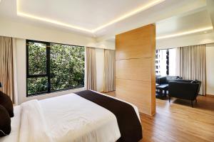 Hotel Mumbai House Ghansoli, Navi Mumbai