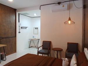 Khlong Thom Resort