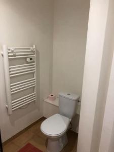 Joli Studio au calme mais proche gare et bus