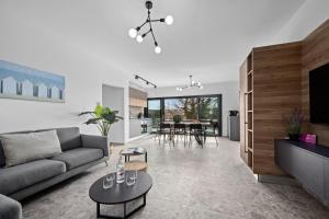 Villa Bay I near Medulin for 9 people with heated pool - playground & whirpool only 100 meters from the beach - pet friendly