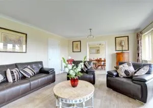 Tredegar - 达夫林