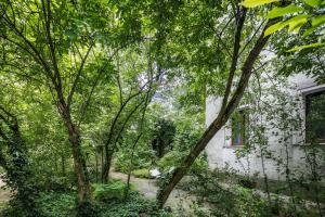 Garden House Apartments