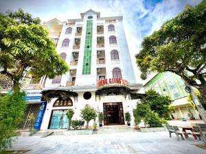 TRƯỜNG GIANG HOTEL Móng Cái