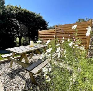Kittiwake, Moor and Sea Holidays, lovely space near the North Devon Coast