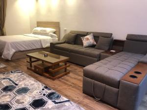 Apartments Next to Mivida