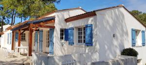 Maison dans les pins